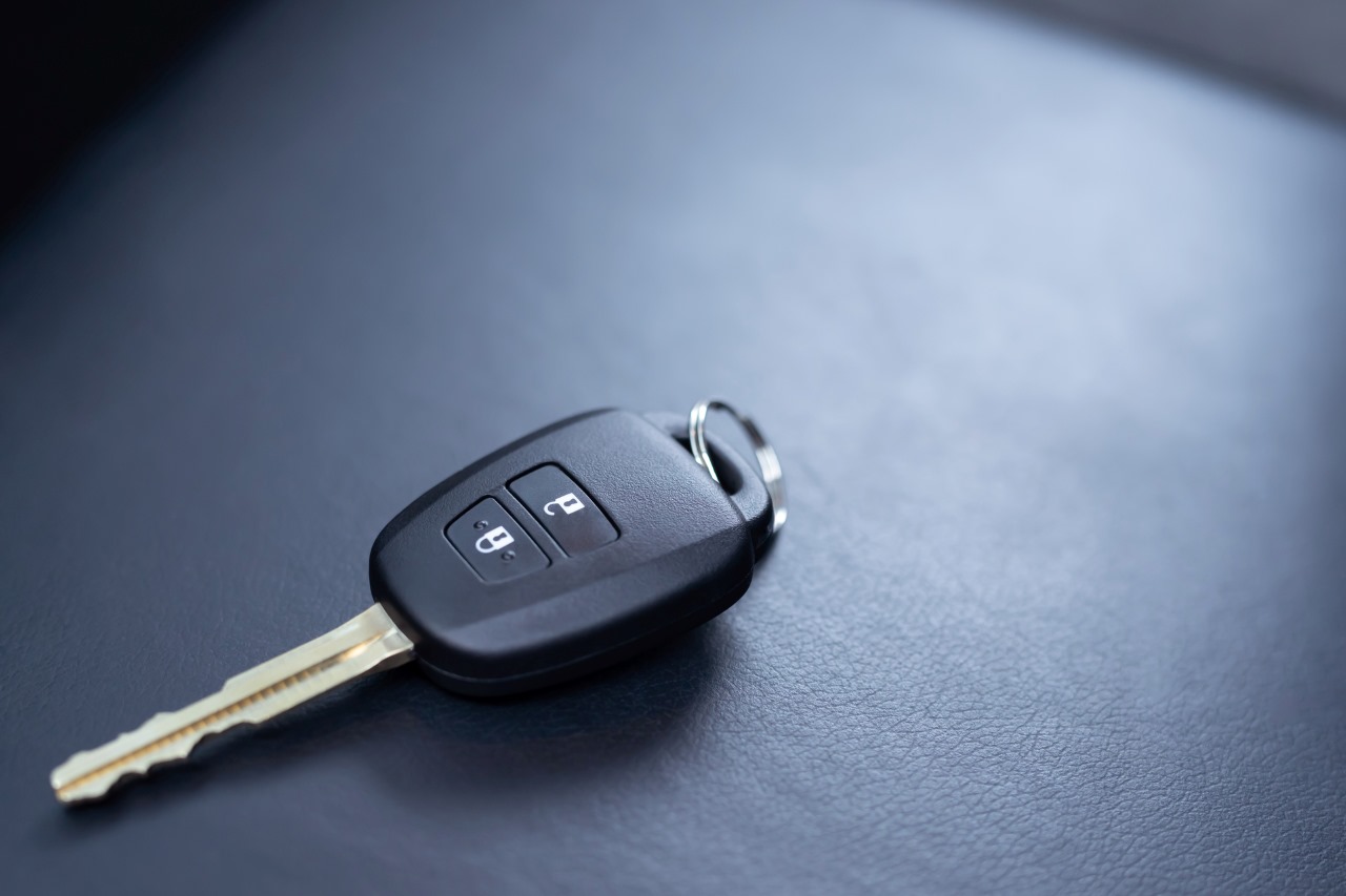 close up shot of a car key